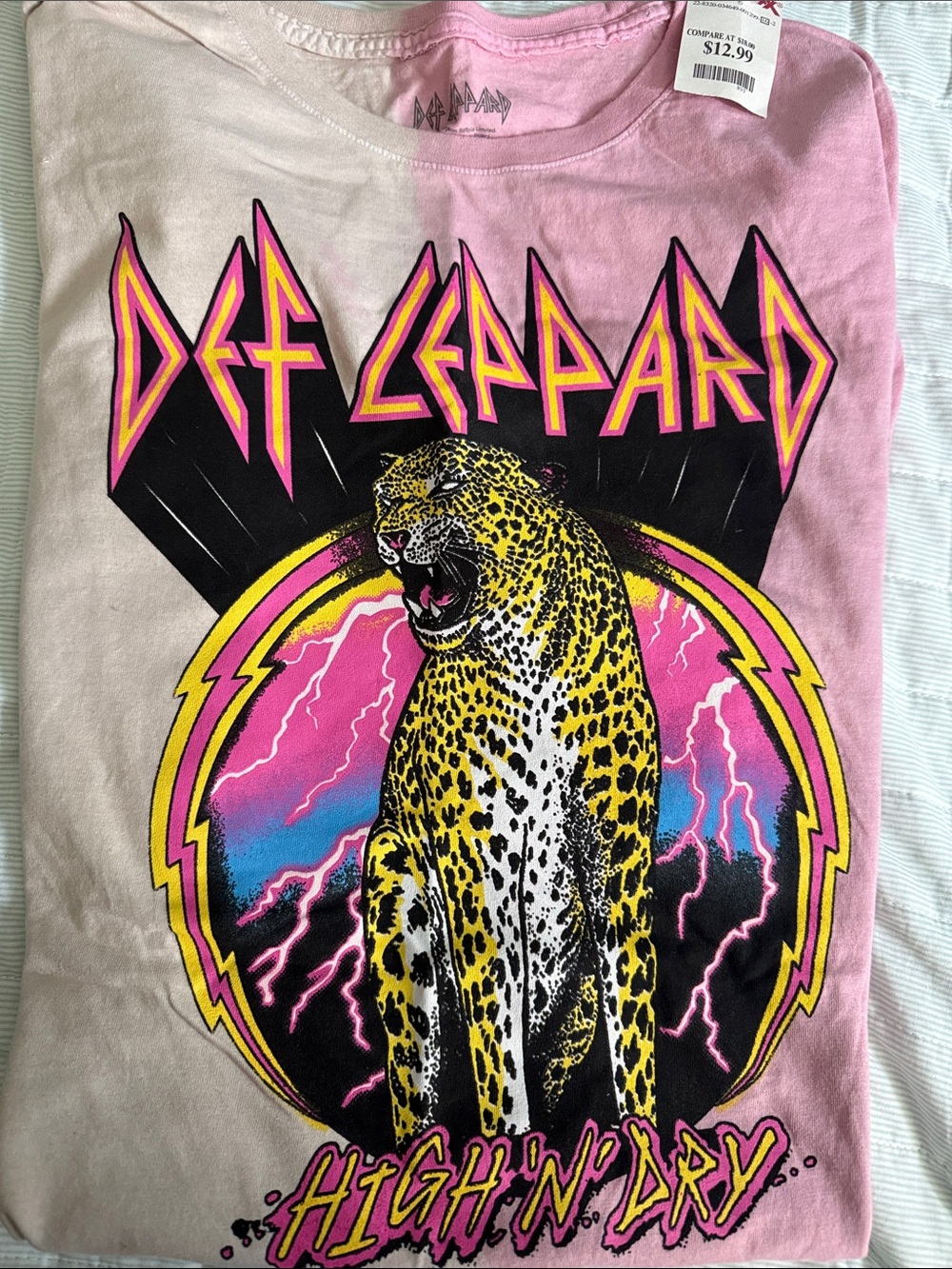 DEF LEPPARD High 'N' Dry Graphic Tee - Pink/cream/ Black.. gender neutral Tee